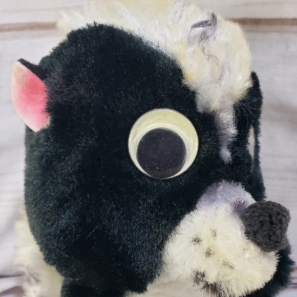 Vintage Google Eye Skunk Plush Stuffed Animal 10 Inch 50s/60s No Tags - Picture 2 of 11
